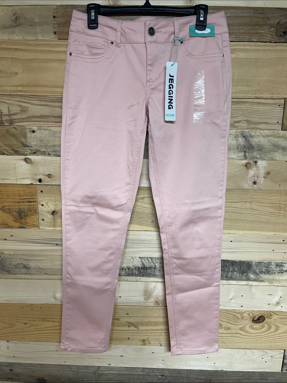 Maurices size Medium Regular Light Pink Colored Stretchy Skinny Pants